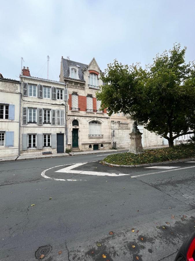 L'Appart Sur Jardin 42M2 Tres Calme La Rochelle  Exterior photo