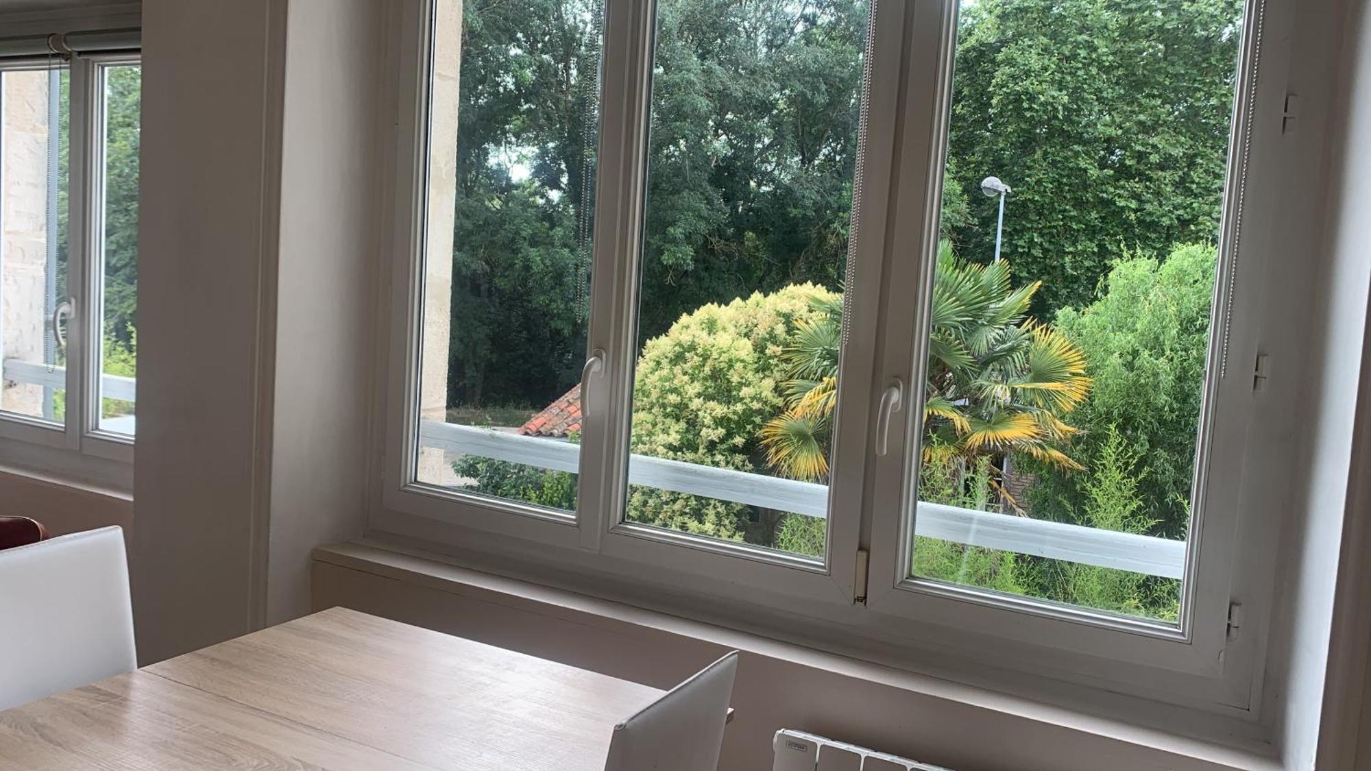 L'Appart Sur Jardin 42M2 Tres Calme La Rochelle  Exterior photo